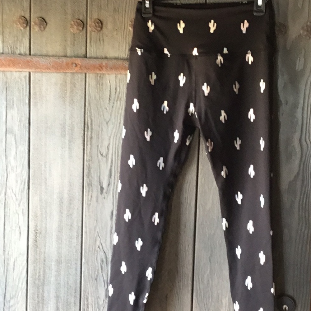 EUC Beyond Yoga Leggings